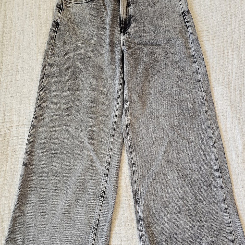 GAP High Rise Stride Jeans in Black